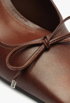 Schutz Arissa Block Leather Pump