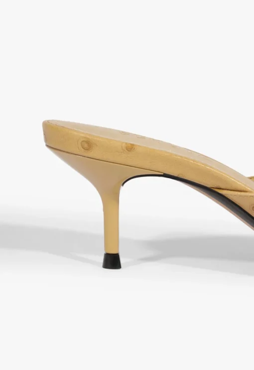 Schutz Julie Pump