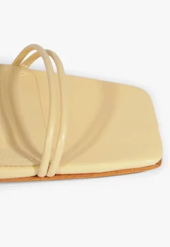 Schutz Pompeii Mid Sandal